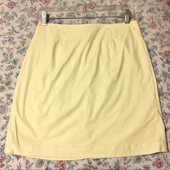 GAP Dresses & Skirts - Gap Banana Yellow Mini Skirt